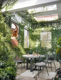 Agatha Indoor / Outdoor Round Dining Table
