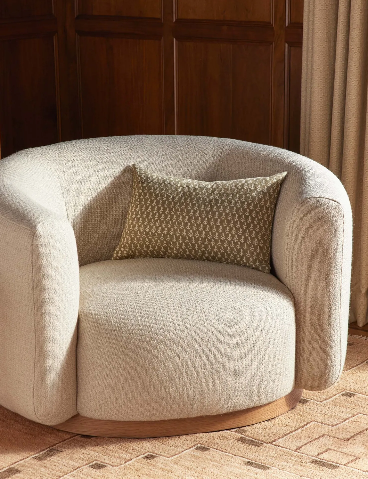 Agnes Linen Pillow