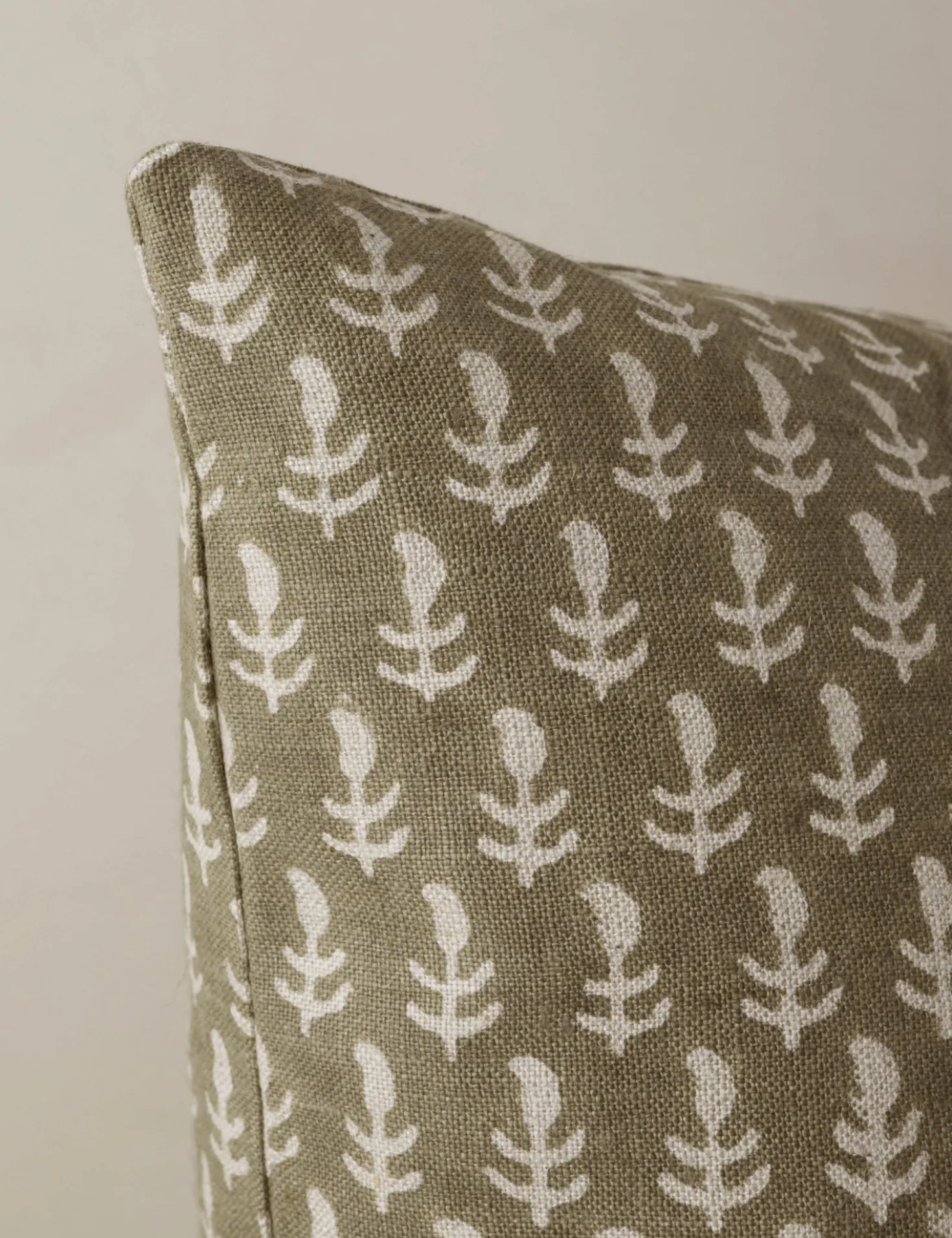 Agnes Linen Pillow