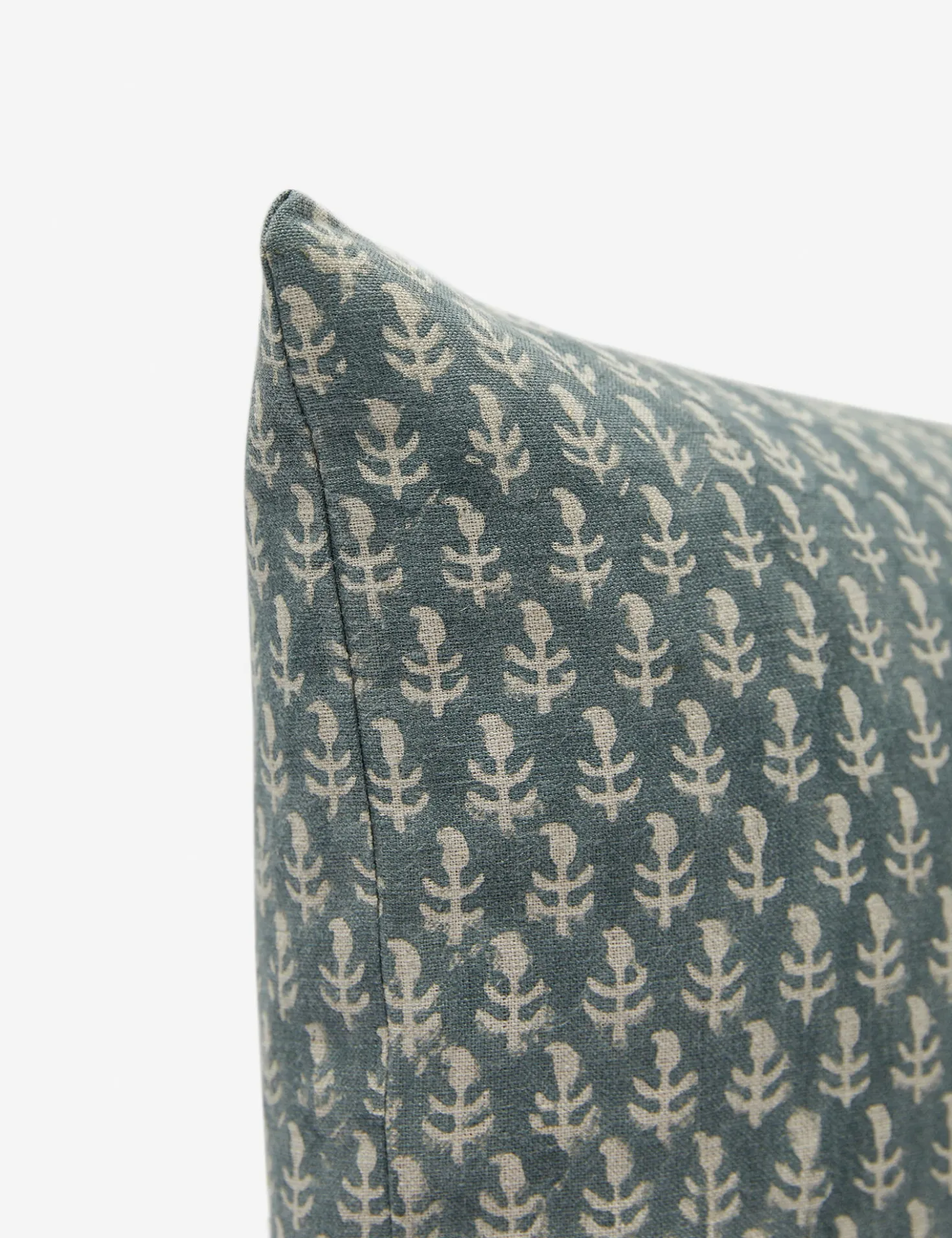 Agnes Linen Pillow