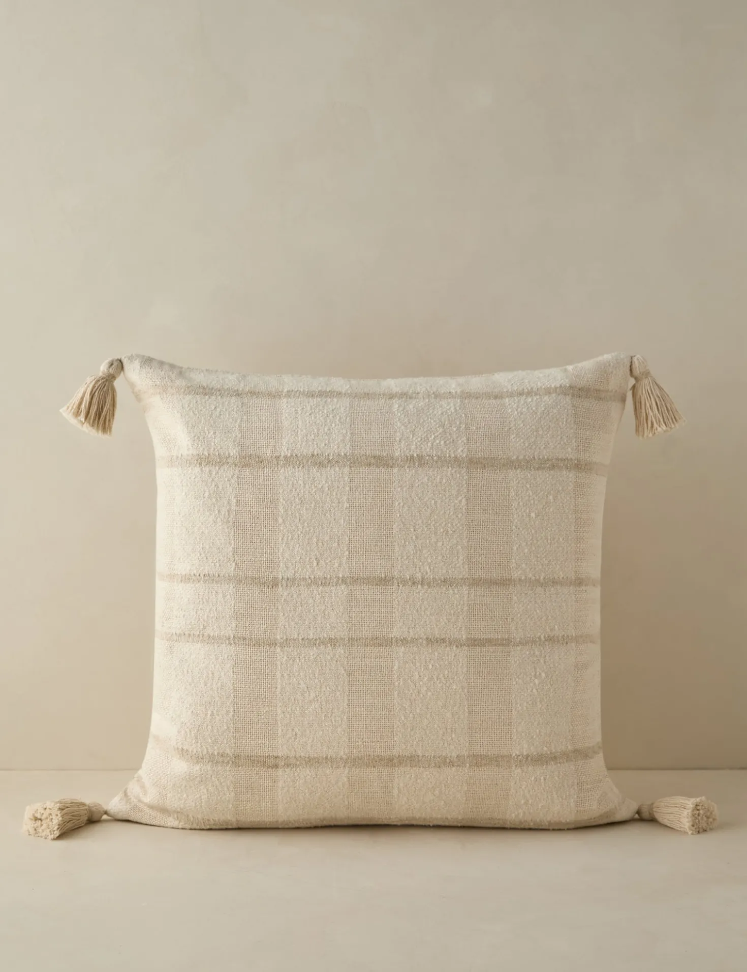 Alira Pillow
