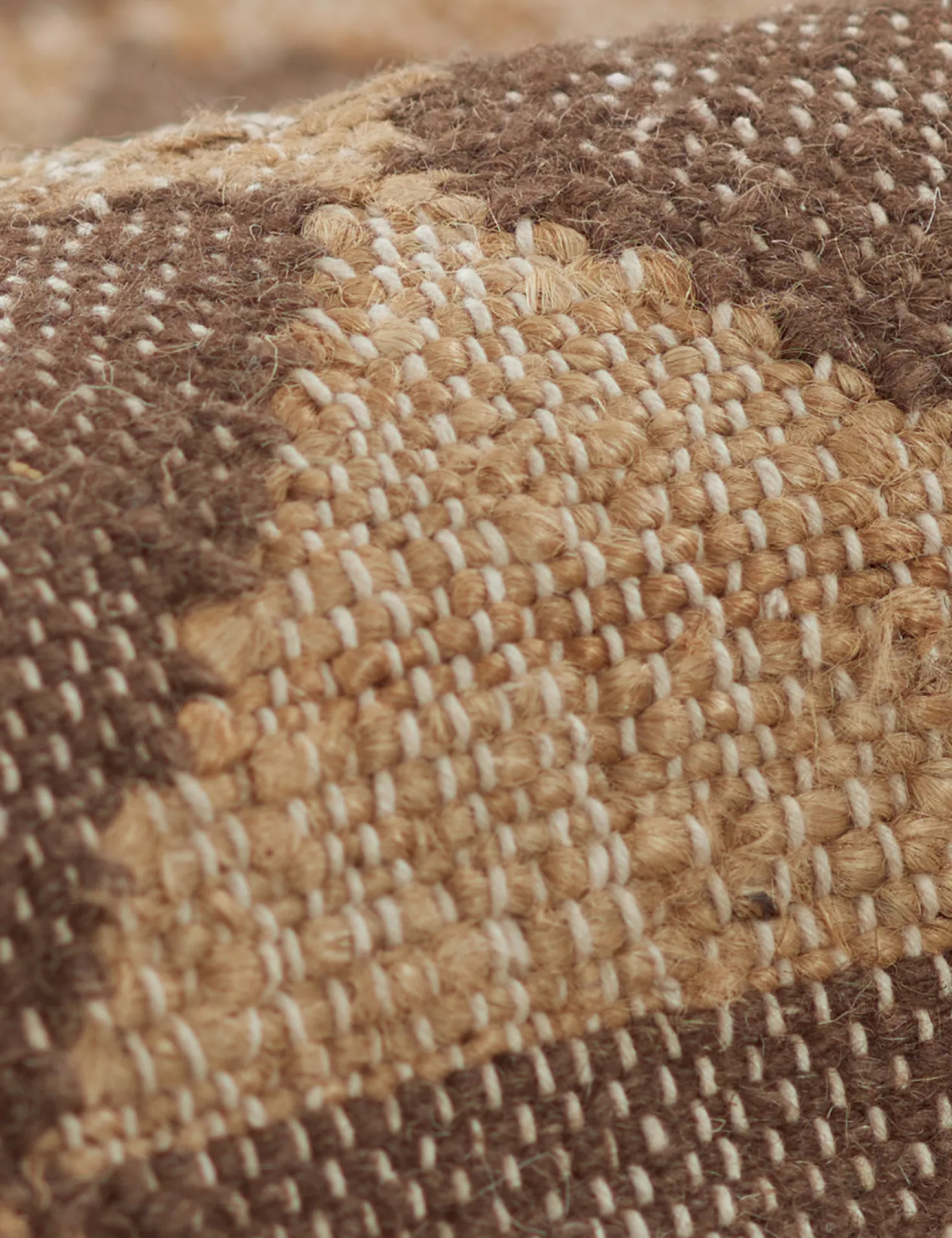 Amari Handwoven Rug