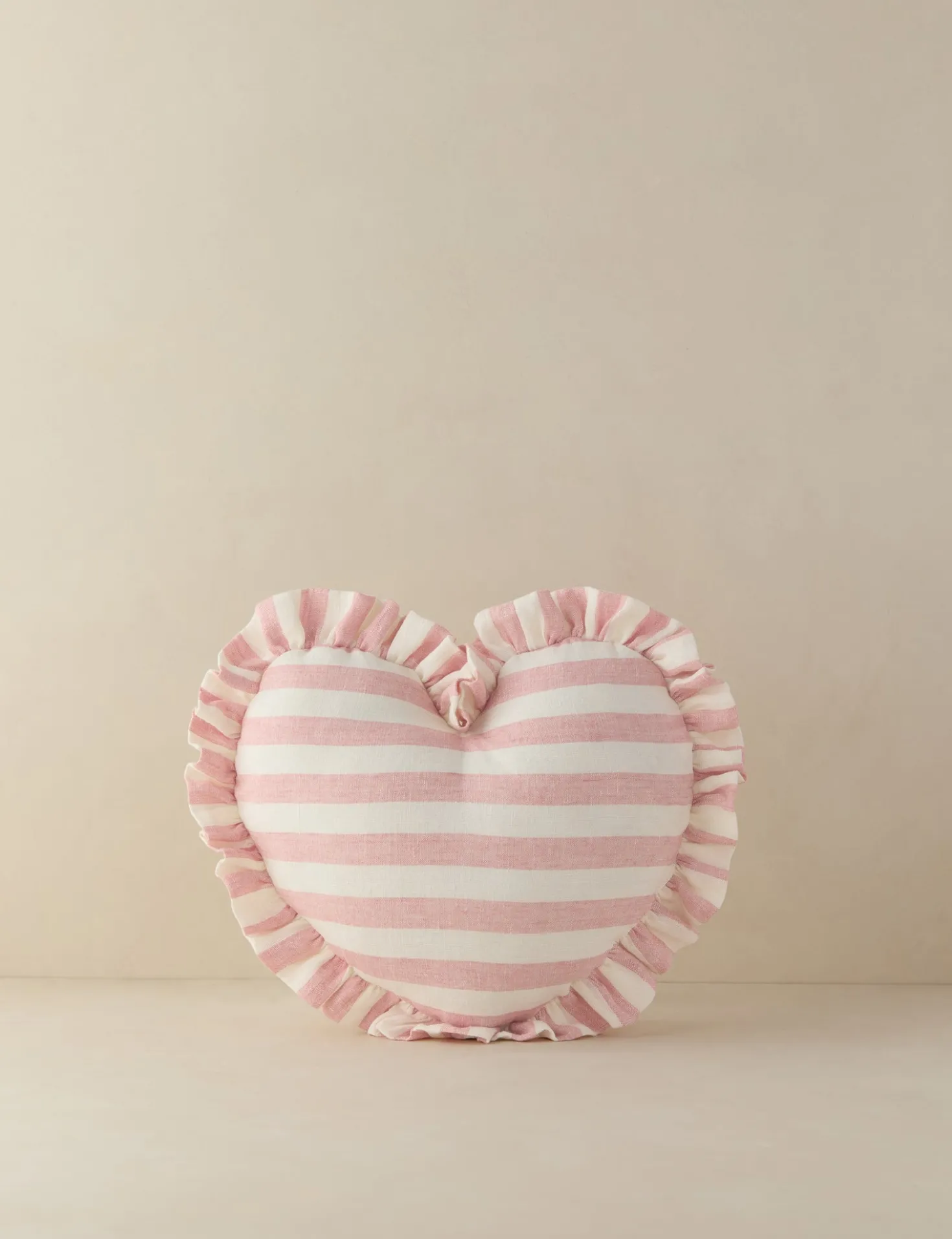 Amaroso Linen Heart Pillow