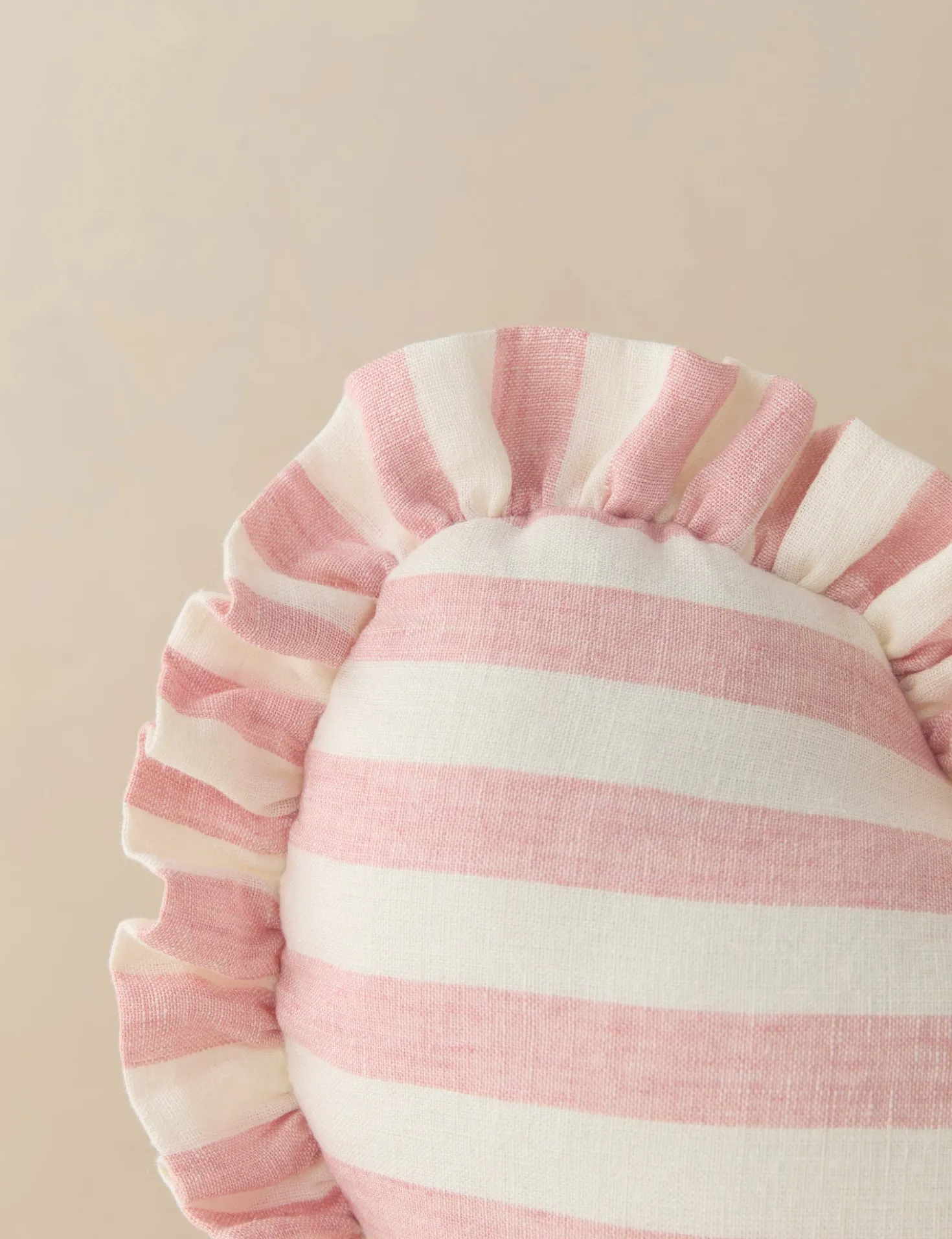 Amaroso Linen Heart Pillow