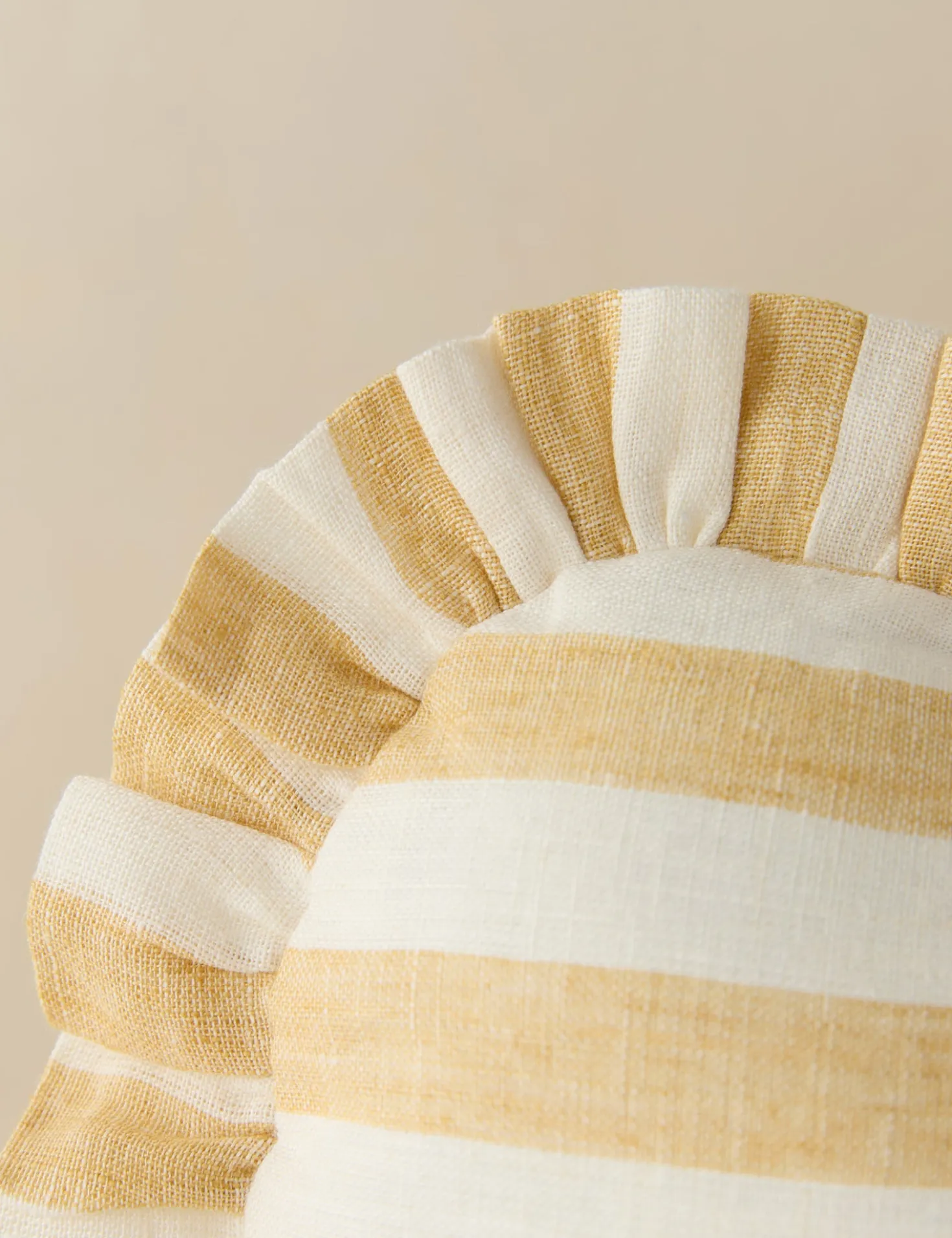 Amaroso Linen Heart Pillow