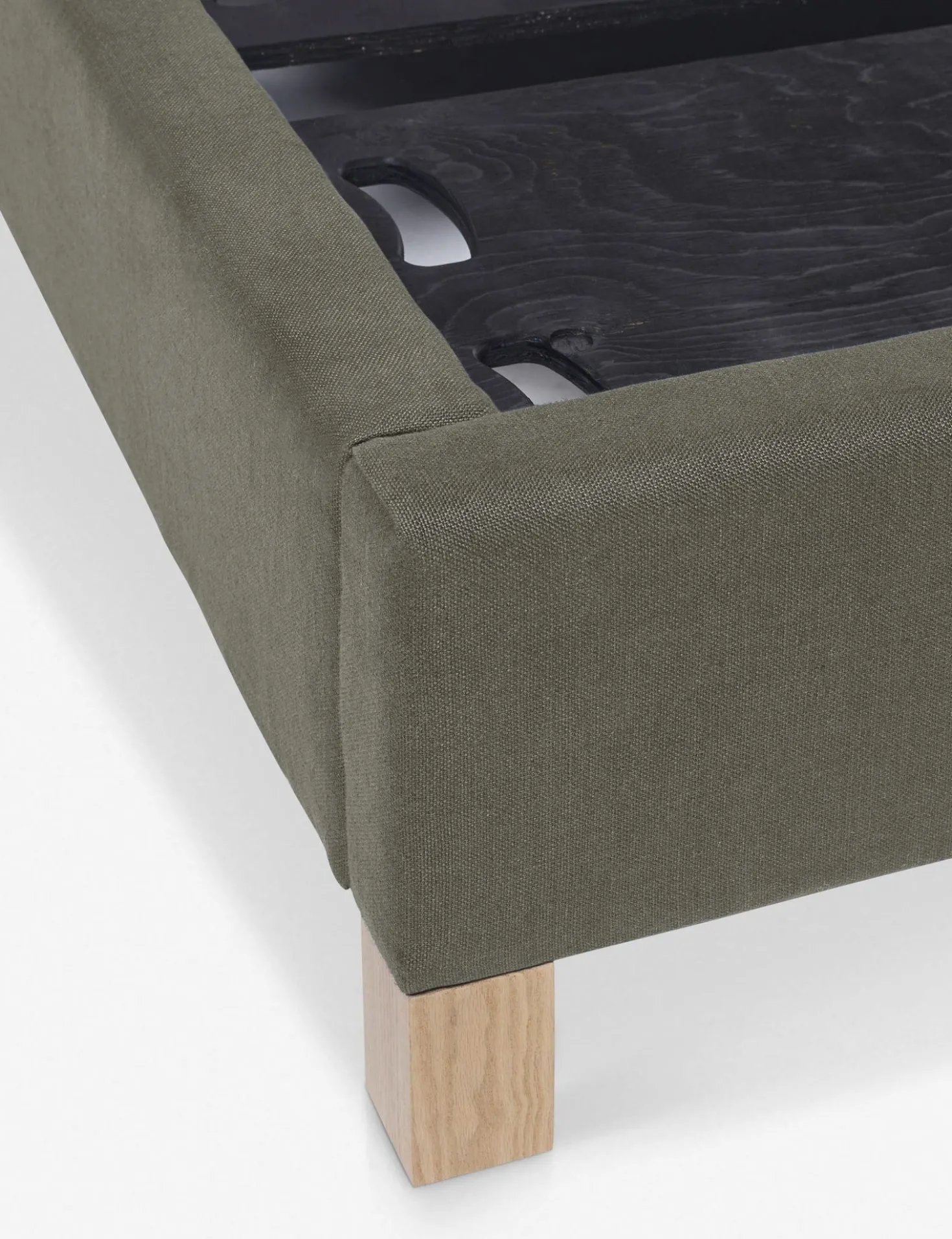 Ambleside Bed by Ginny Macdonald