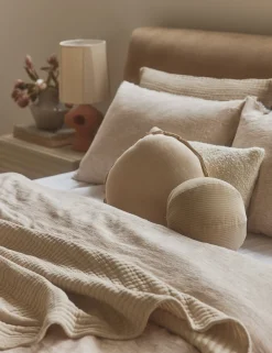 Arlo Linen Round Pillow