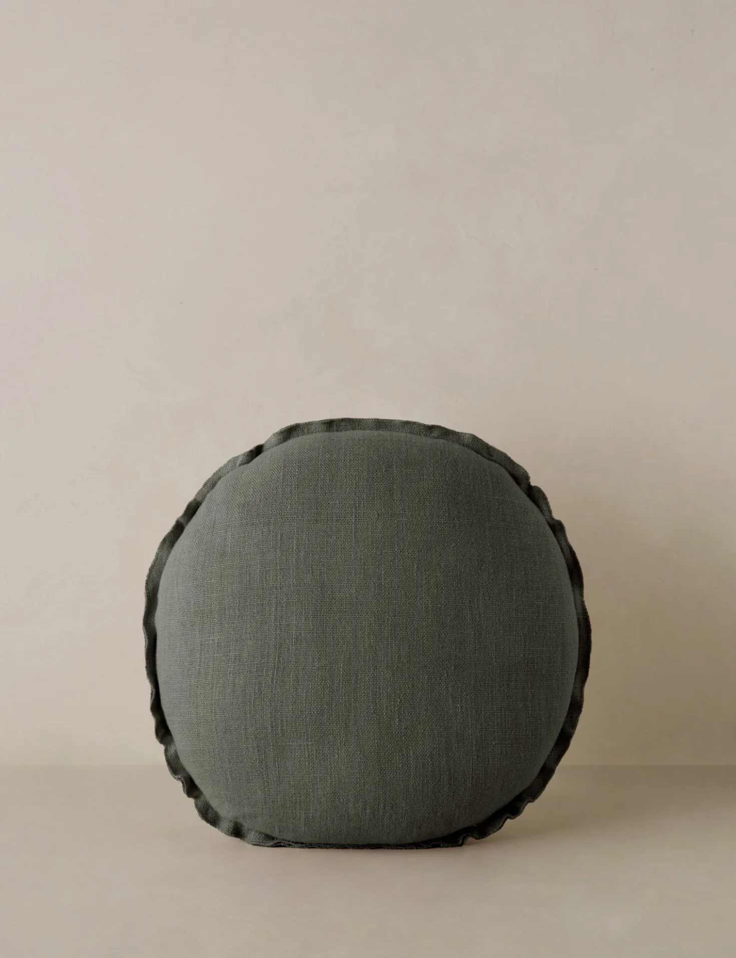 Arlo Linen Round Pillow