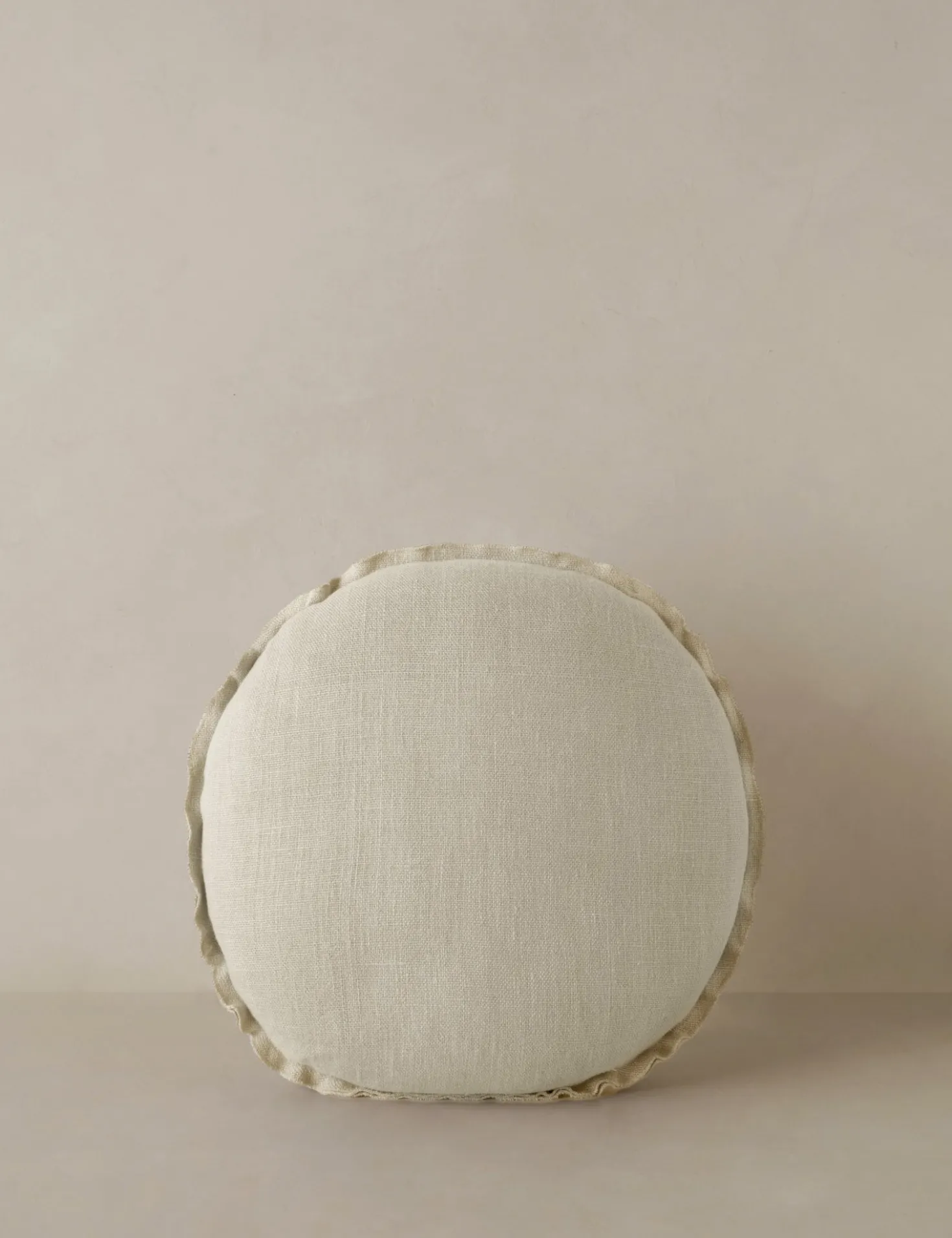 Arlo Linen Round Pillow