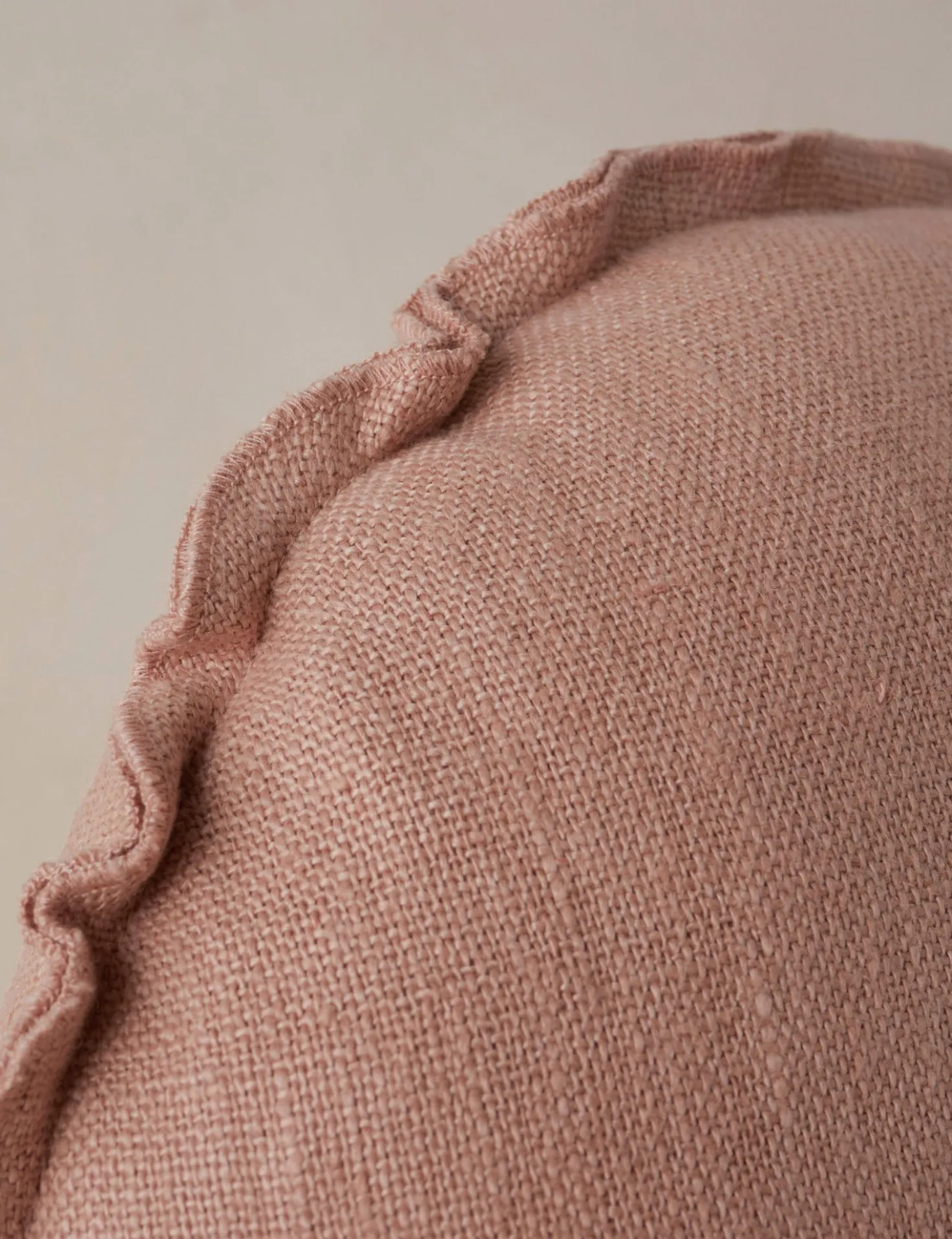Arlo Linen Round Pillow