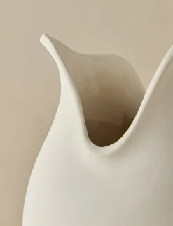 Avayah Vase