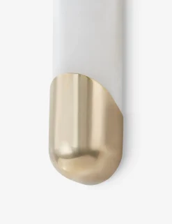 Avina Sconce