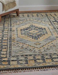 Barraza Hand-Knotted Wool Rug