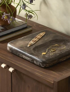 Bellett Catchall