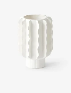 Benitez Vase