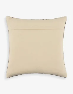 Berriz Pillow