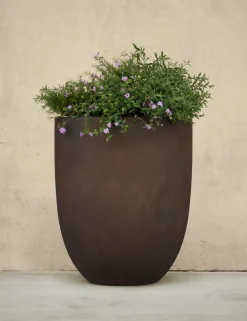 Bradford Planters by Campania International