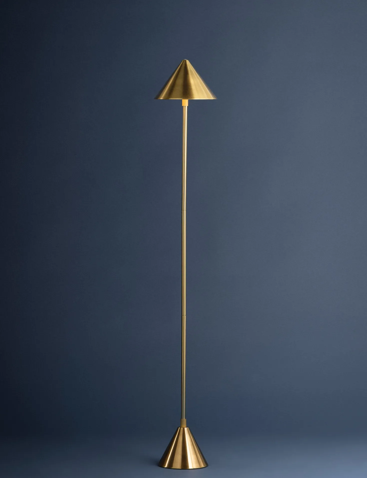 Brasseur Cordless Floor Lamp