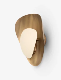 Brevin Sconce
