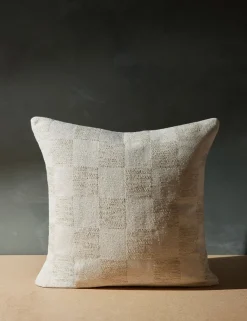 Bronson Pillow