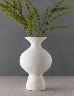 Calista Vase