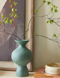 Calista Vase