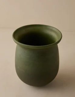 Campden Vase by Heidi Caillier