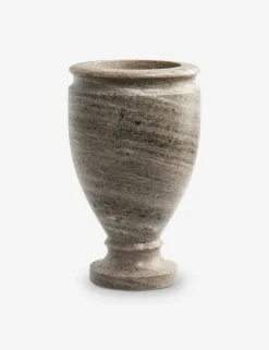 Cesar Vase
