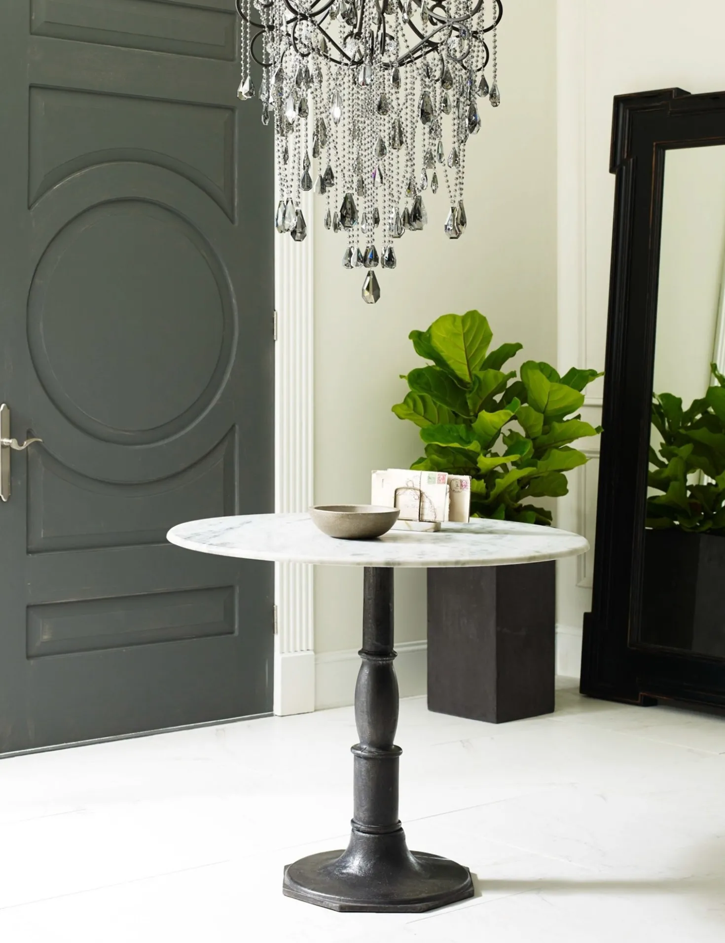 Chantilly Bistro Table