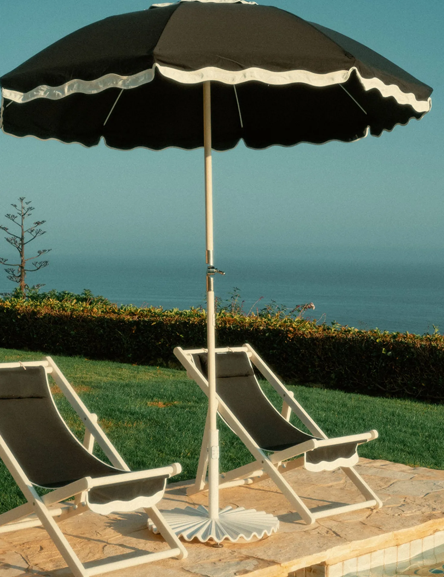 Clamshell Umbrella Base by Business & Pleasure Co.