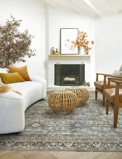 Dacion Rug