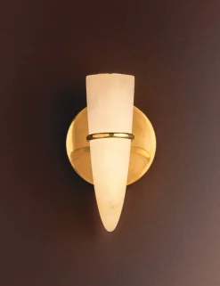 Dakari Sconce