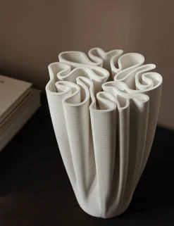 Dedali Vase by Ferm Living