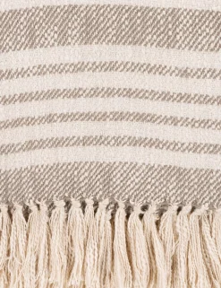 Elulia Throw