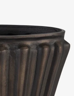Faustine Vase
