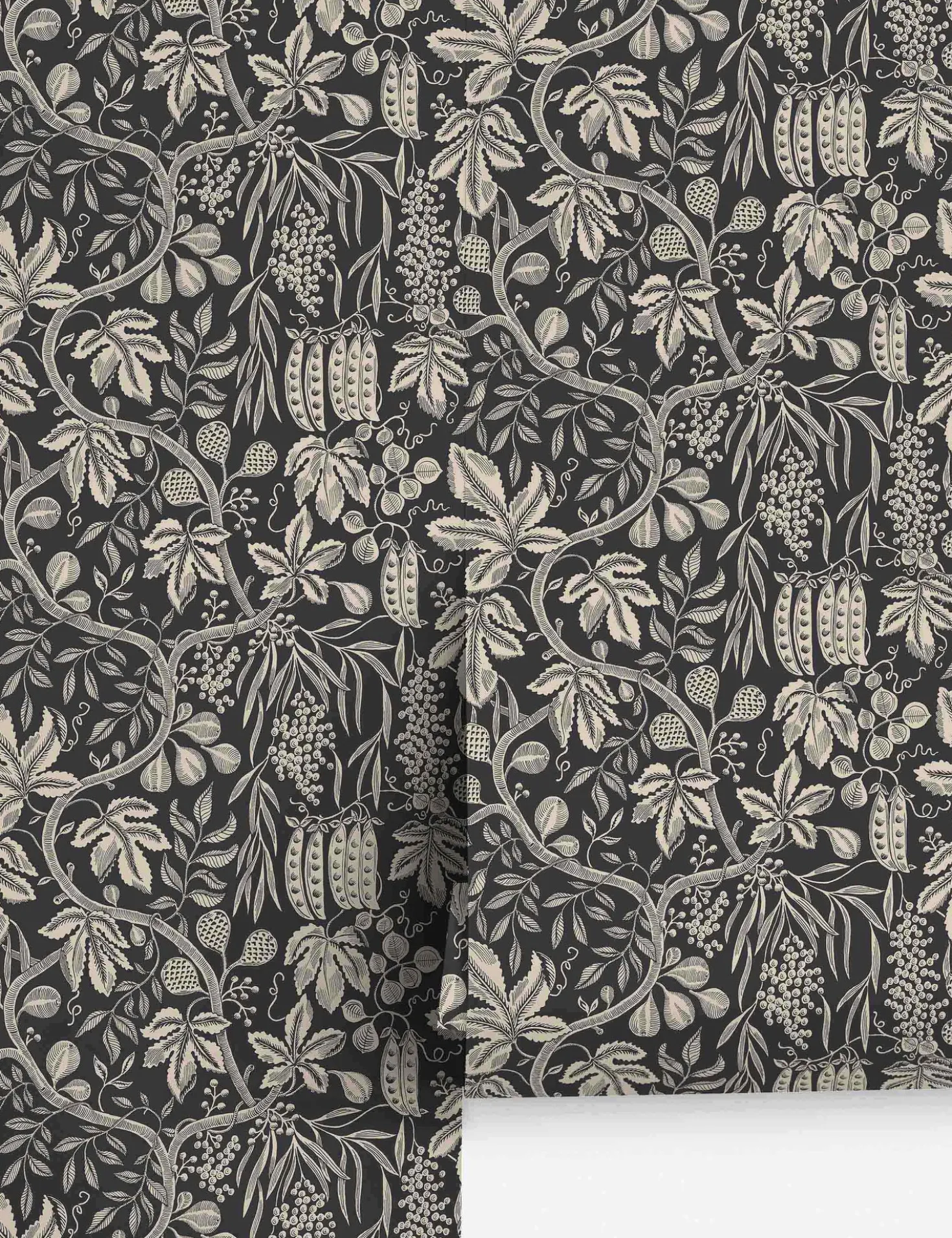 Fig Garden Wallpaper by Scalamandre
