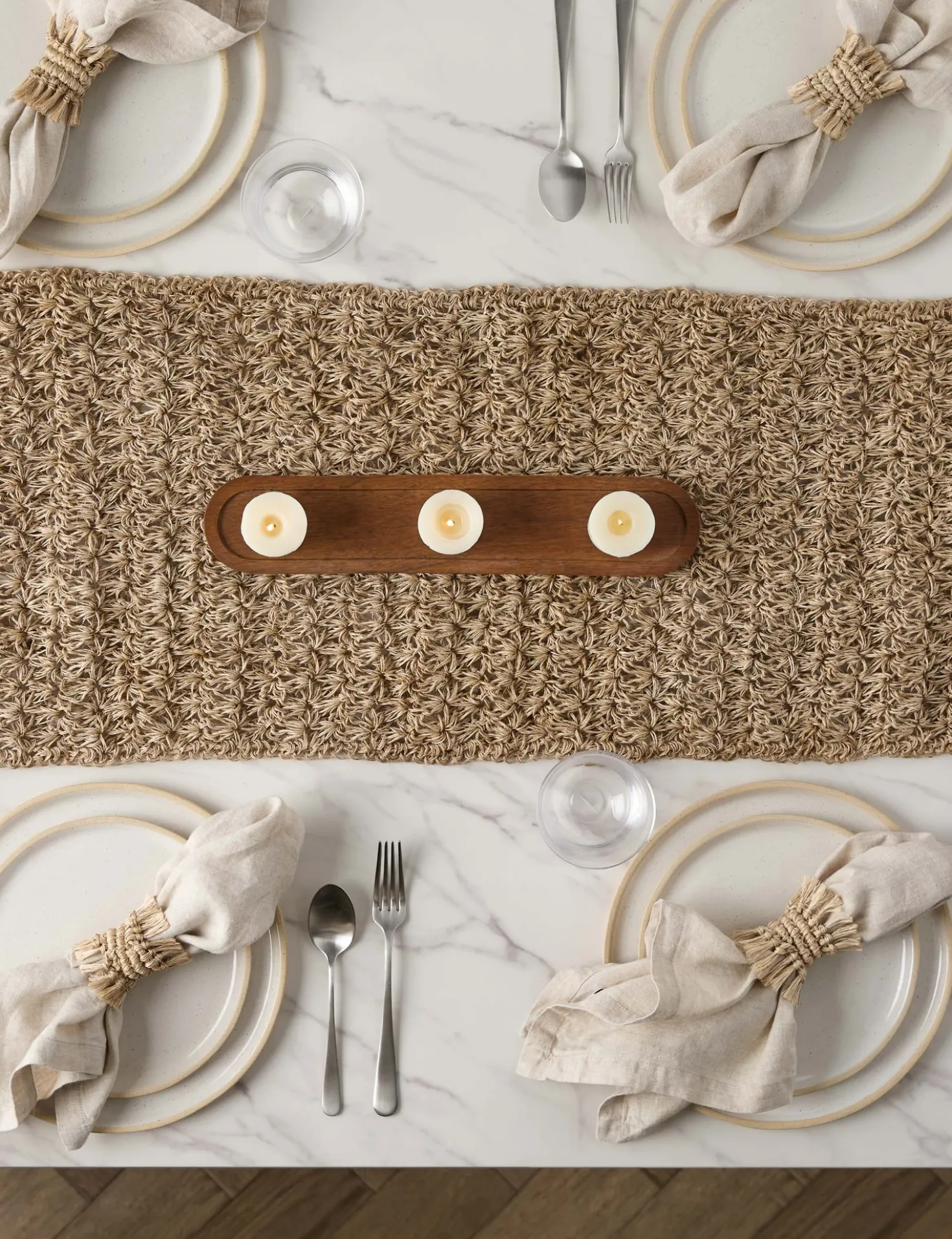 Fique Knots Table Runner by Tallo de Olivo