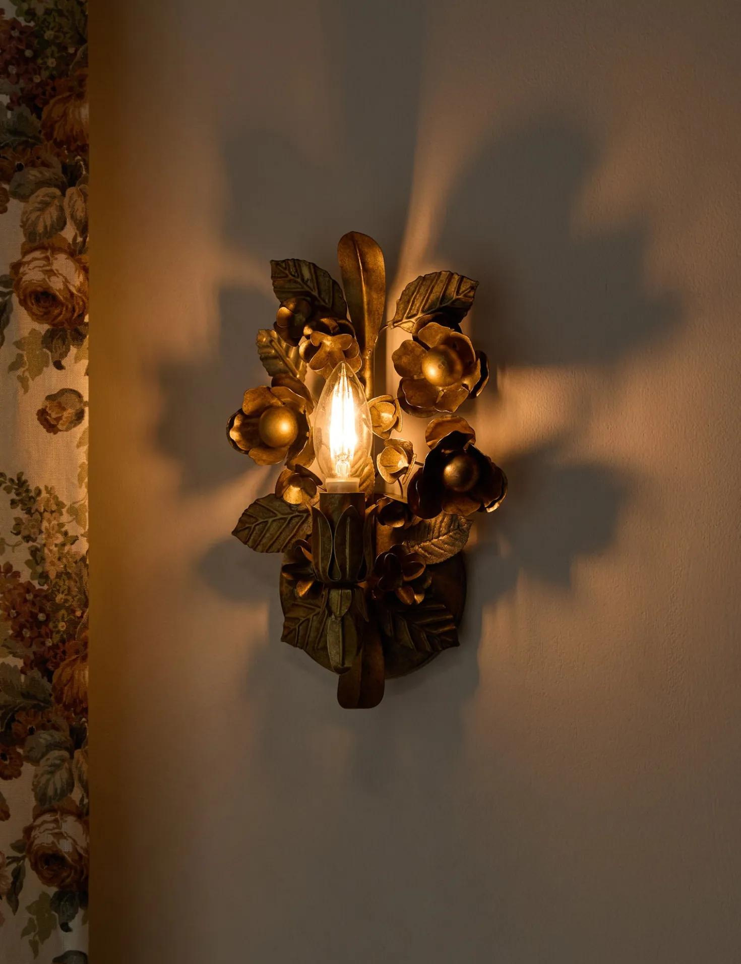 Garda Sconce by Heidi Caillier