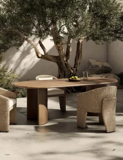 Gilda Outdoor Oval Dining Table