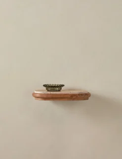 Gretchen Shelf