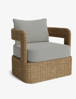 Hadler Outdoor Swivel Lounge Chair
