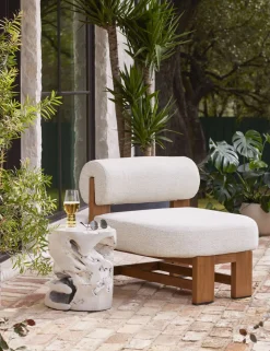 Hardy Indoor / Outdoor Stool