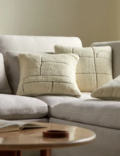 Harstad Pillow