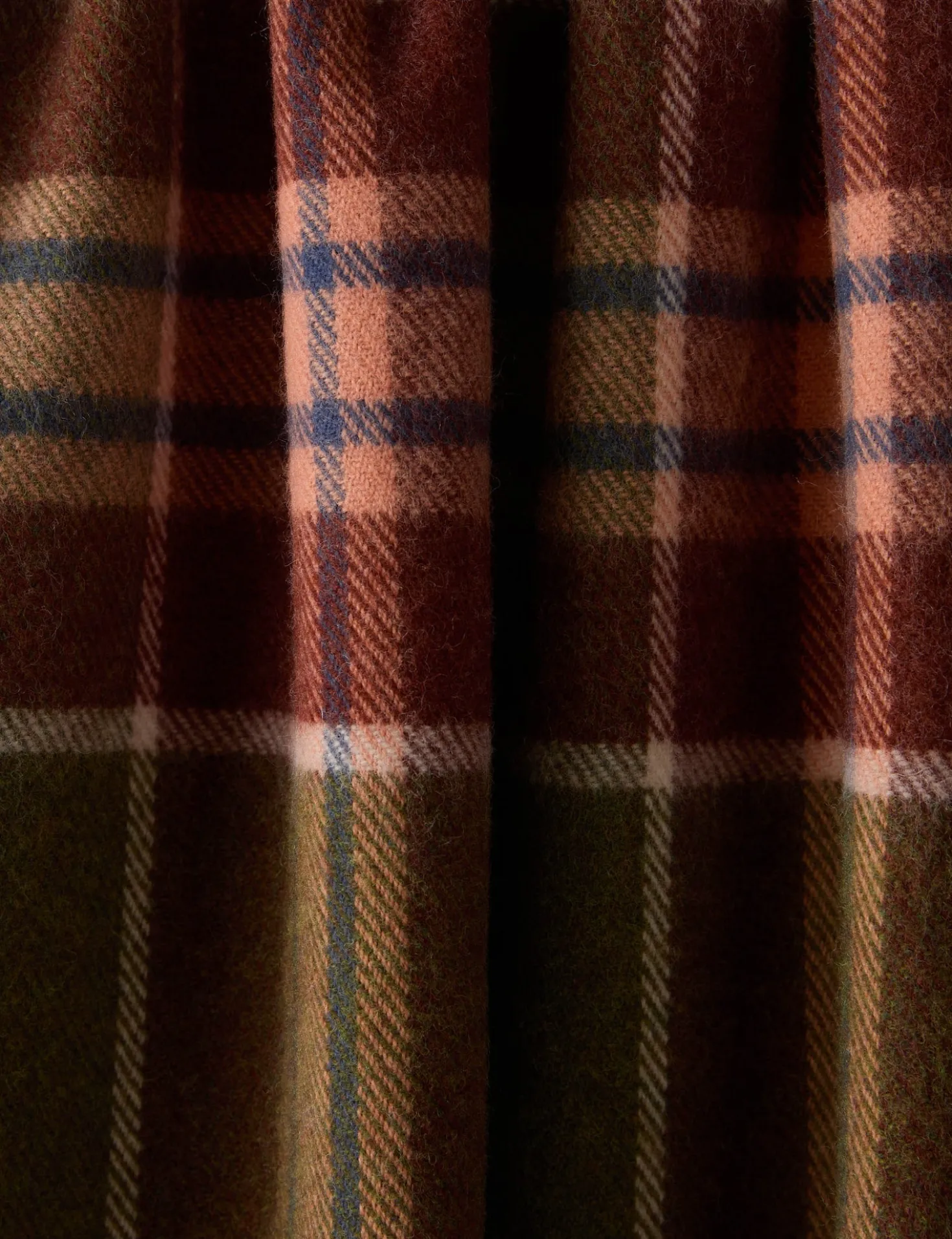 Holm Lambswool Throw