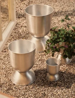 Hourglass Planter