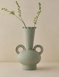 Idra Vase by Aimee Song