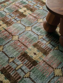 Ilse Hand-Knotted Wool Rug