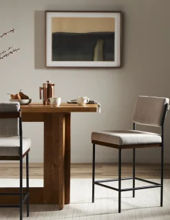Izzi Stool