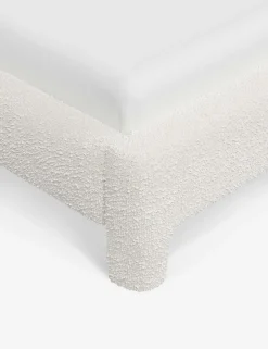 Kaisley Platform Bed