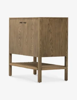 Laird Cabinet